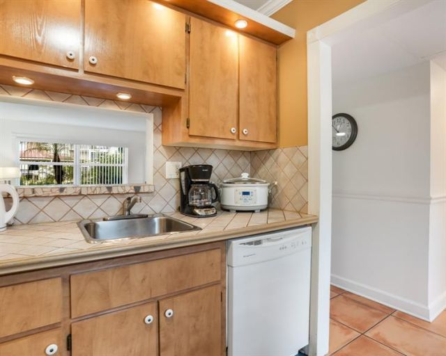 4331 NW 16th Street, Unit 107, Fort Lauderdale, FL 33313 Photo