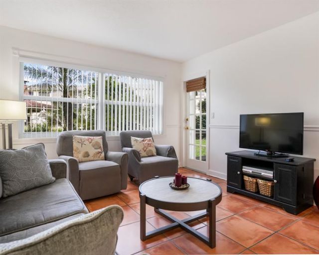 4331 NW 16th Street, Unit 107, Fort Lauderdale, FL 33313 Photo