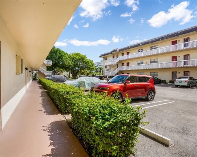 4331 NW 16th Street, Unit 107, Fort Lauderdale, FL 33313 Photo