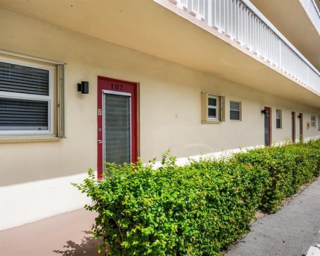 4331 NW 16th Street, Unit 107, Fort Lauderdale, FL 33313 Photo