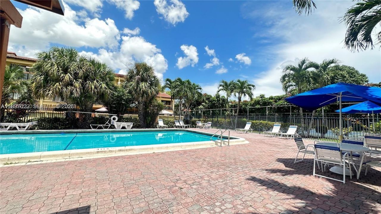 4091 Sierra Te, Unit 4091, Sunrise, FL 33351 Photo