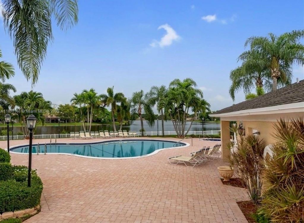 11976 NW 12th St, Pembroke Pines, FL 33026 Photo