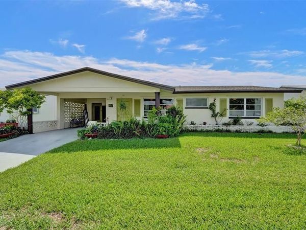 4712 NW 41st Ave, Tamarac, FL 33319