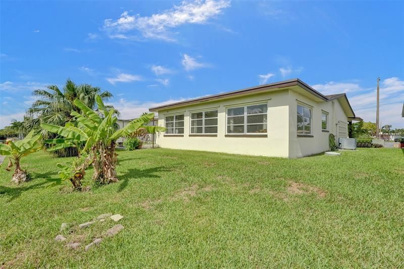 4712 NW 41st Avenue, Tamarac, FL 33319 Photo