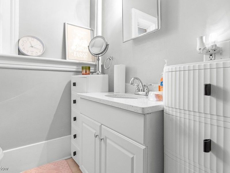 203 Glamorgan Street, Alliance, OH 44601 Photo 22