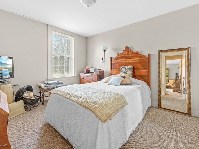 203 Glamorgan Street, Alliance, OH 44601 Photo 4