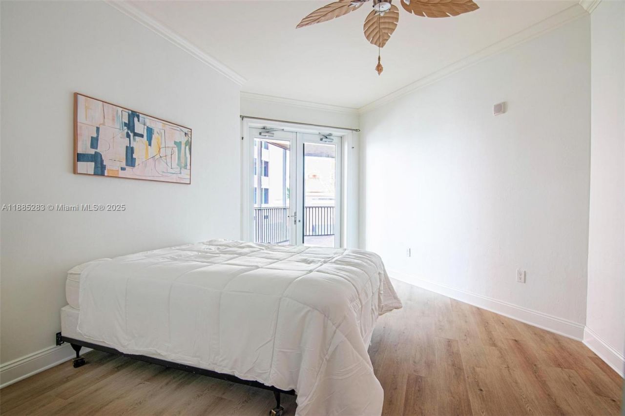 2743 1st Street, Unit 406, Fort Myers, FL 33916 Photo