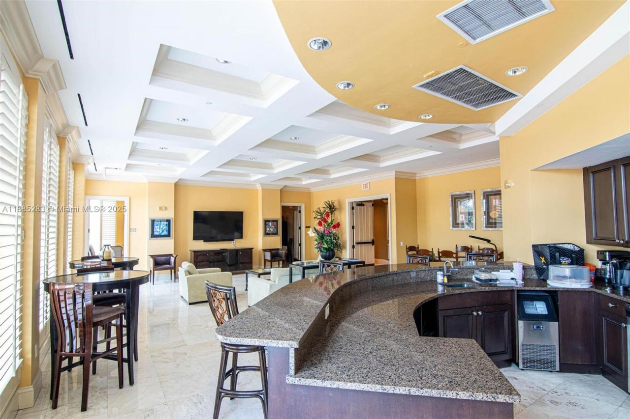 2743 1st Street, Unit 406, Fort Myers, FL 33916 Photo