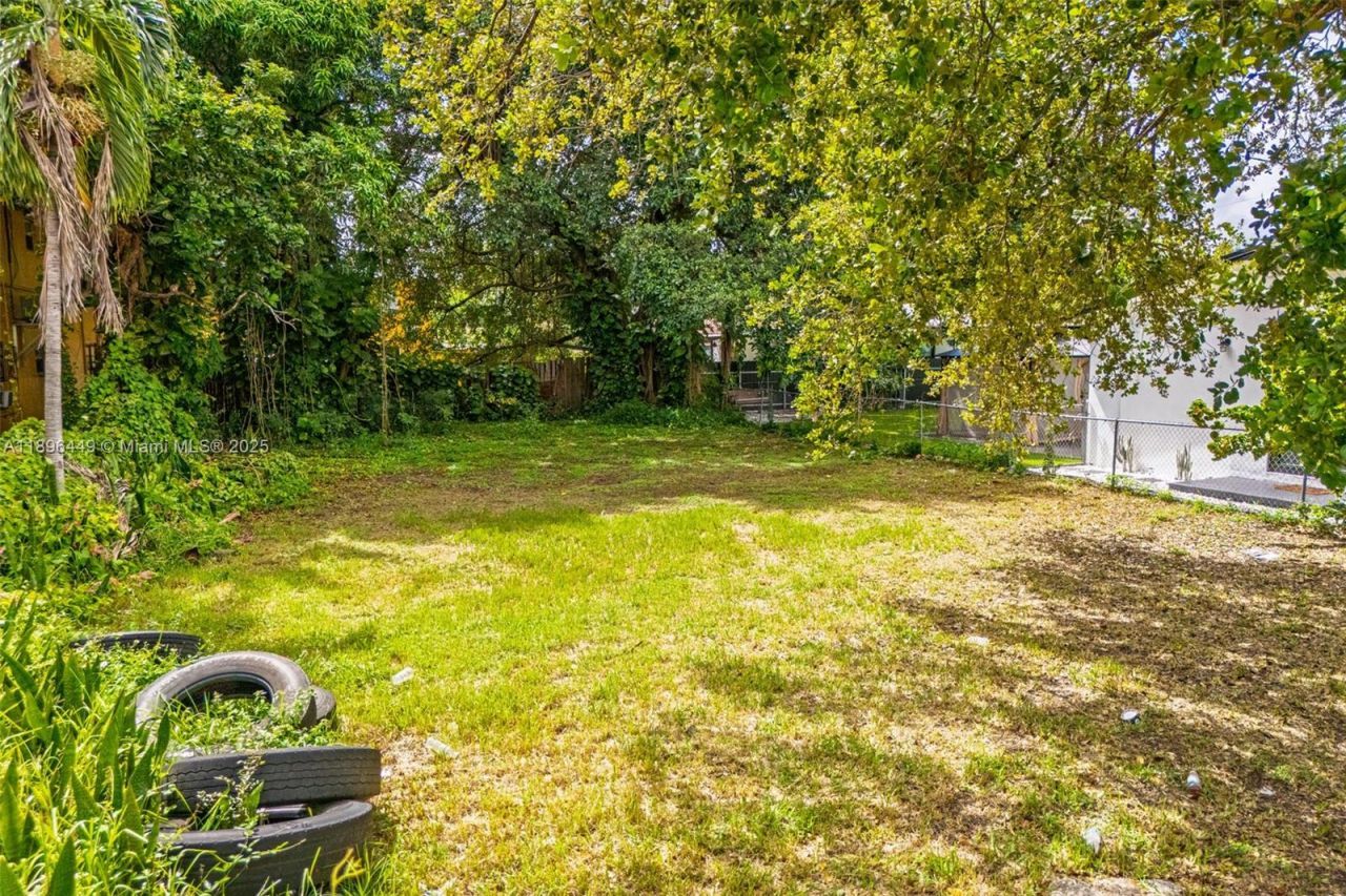 776 NW 57th St, Miami, FL 33127 Photo