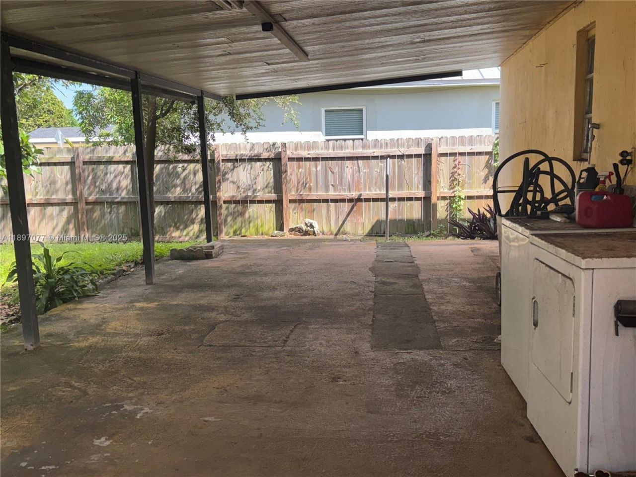 6261 SW 6th St, Miami, FL 33144 Photo