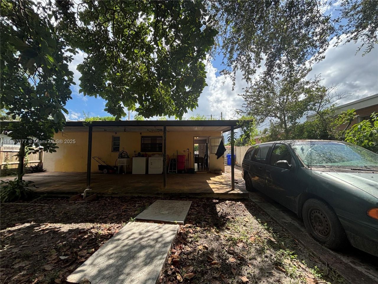 6261 SW 6th St, Miami, FL 33144 Photo