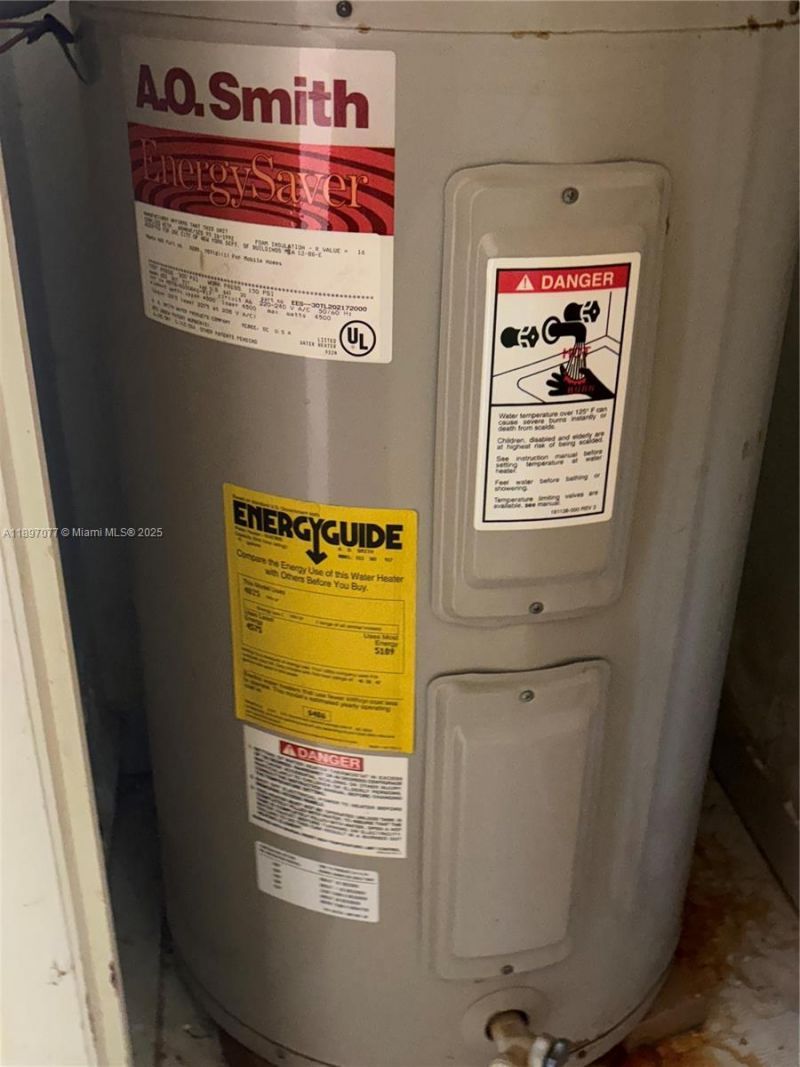 6261 SW 6th St, Miami, FL 33144 Photo