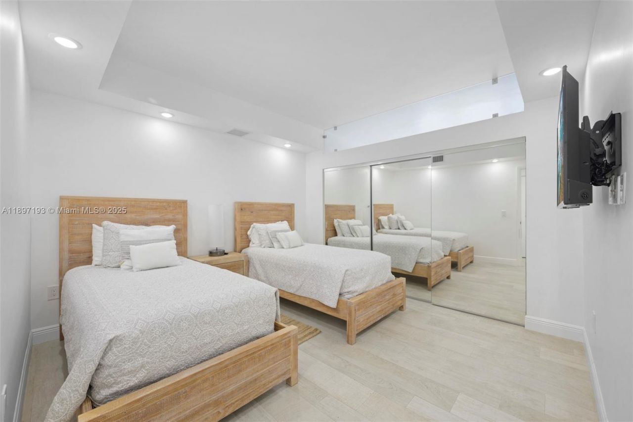 5000 N Ocean Blvd, Unit 1710, Lauderdale by the Sea, FL 33308 Photo