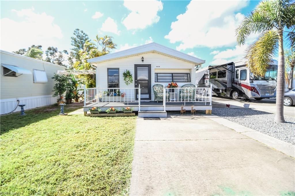 8628 Firwood Dr, Estero, FL 33928 Photo