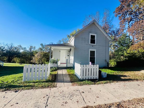 774 N Kennebec Avenue, Mcconnelsville, OH 43756