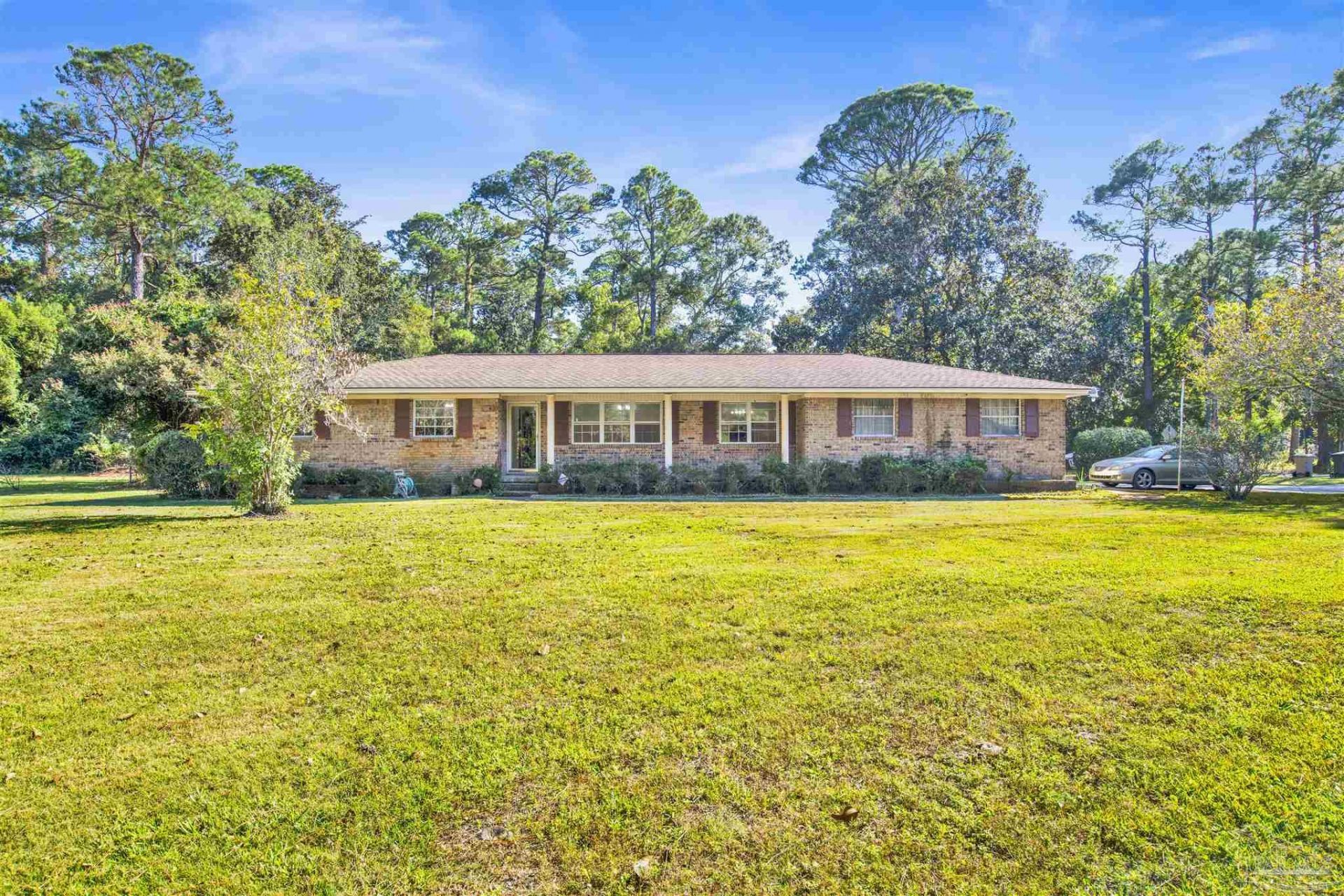 9621 Sidney Rd, Pensacola, FL 32507 Main Photo