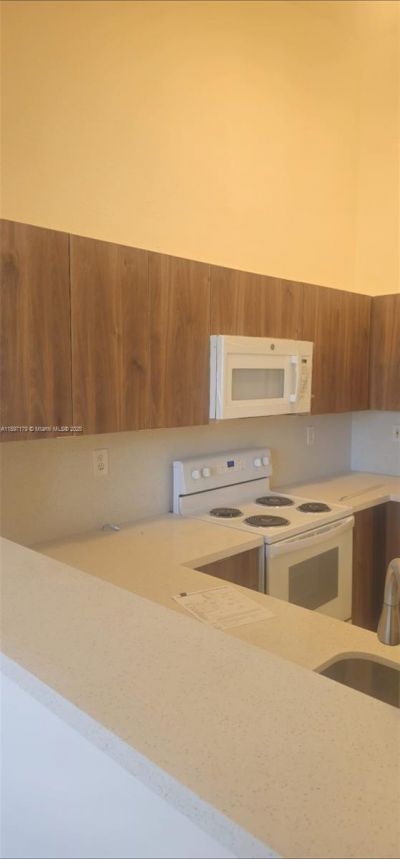 2551 SE 16th Ter, Unit 202, Homestead, FL 33035 Photo