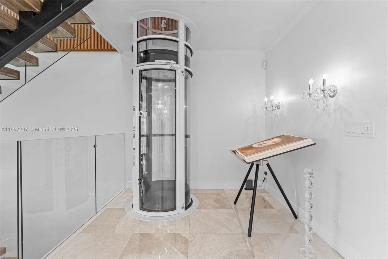 6124 Paradise Point Dr, Unit 6124, Palmetto Bay, FL 33157 Photo