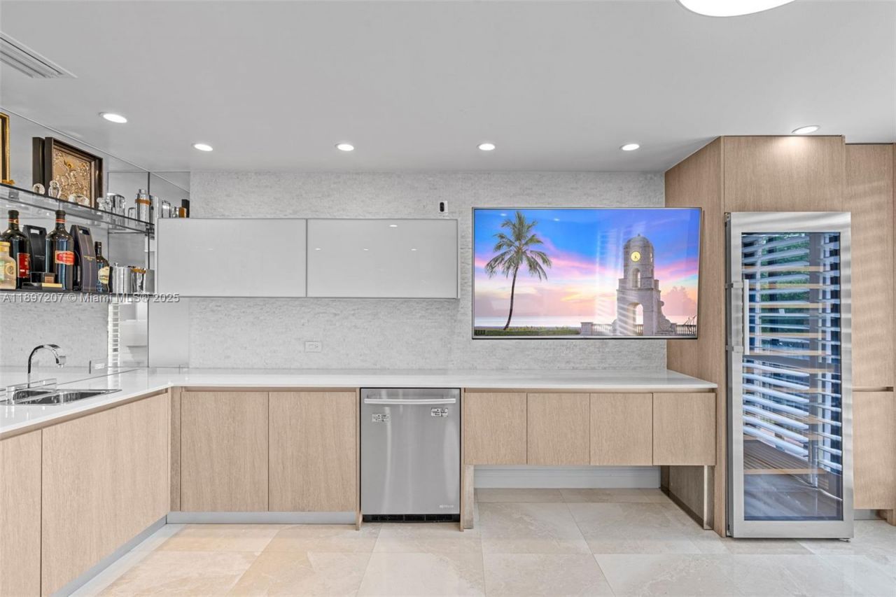 6124 Paradise Point Dr, Unit 6124, Palmetto Bay, FL 33157 Photo