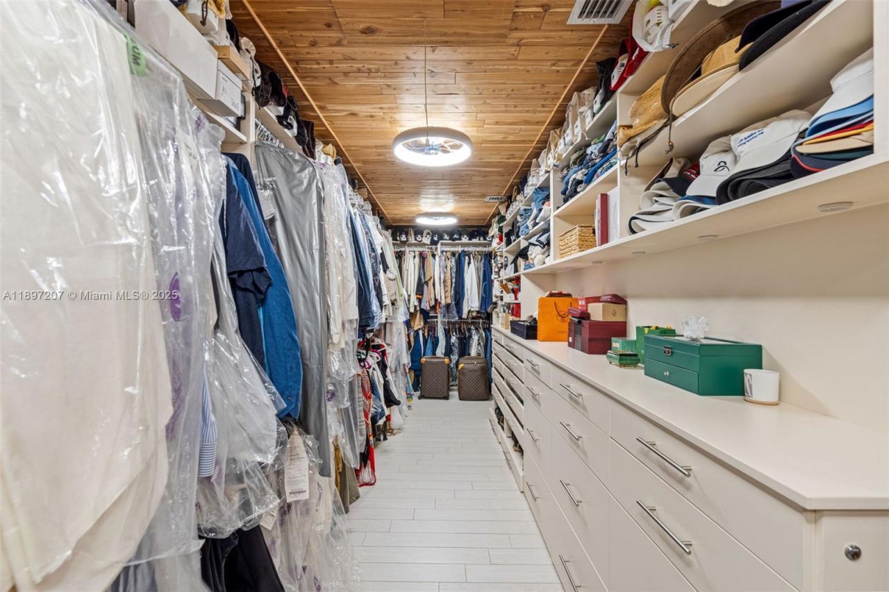 6124 Paradise Point Dr, Unit 6124, Palmetto Bay, FL 33157 Photo