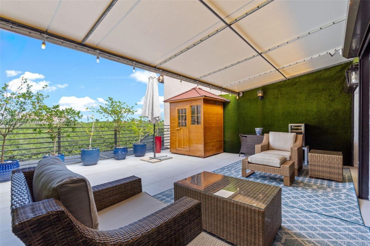 6124 Paradise Point Dr, Unit 6124, Palmetto Bay, FL 33157 Photo