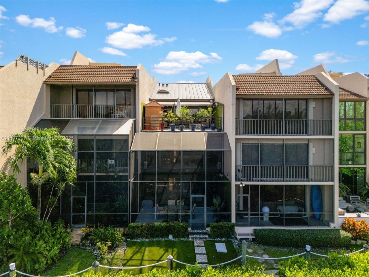 6124 Paradise Point Dr, Unit 6124, Palmetto Bay, FL 33157 Photo