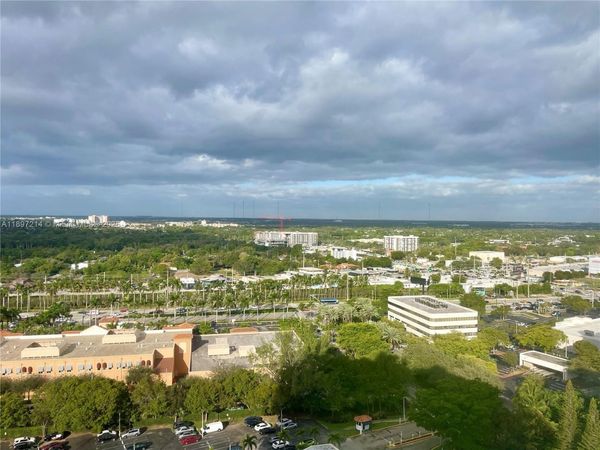 2750 NE 183rd St, Unit 2308, Aventura, FL 33160