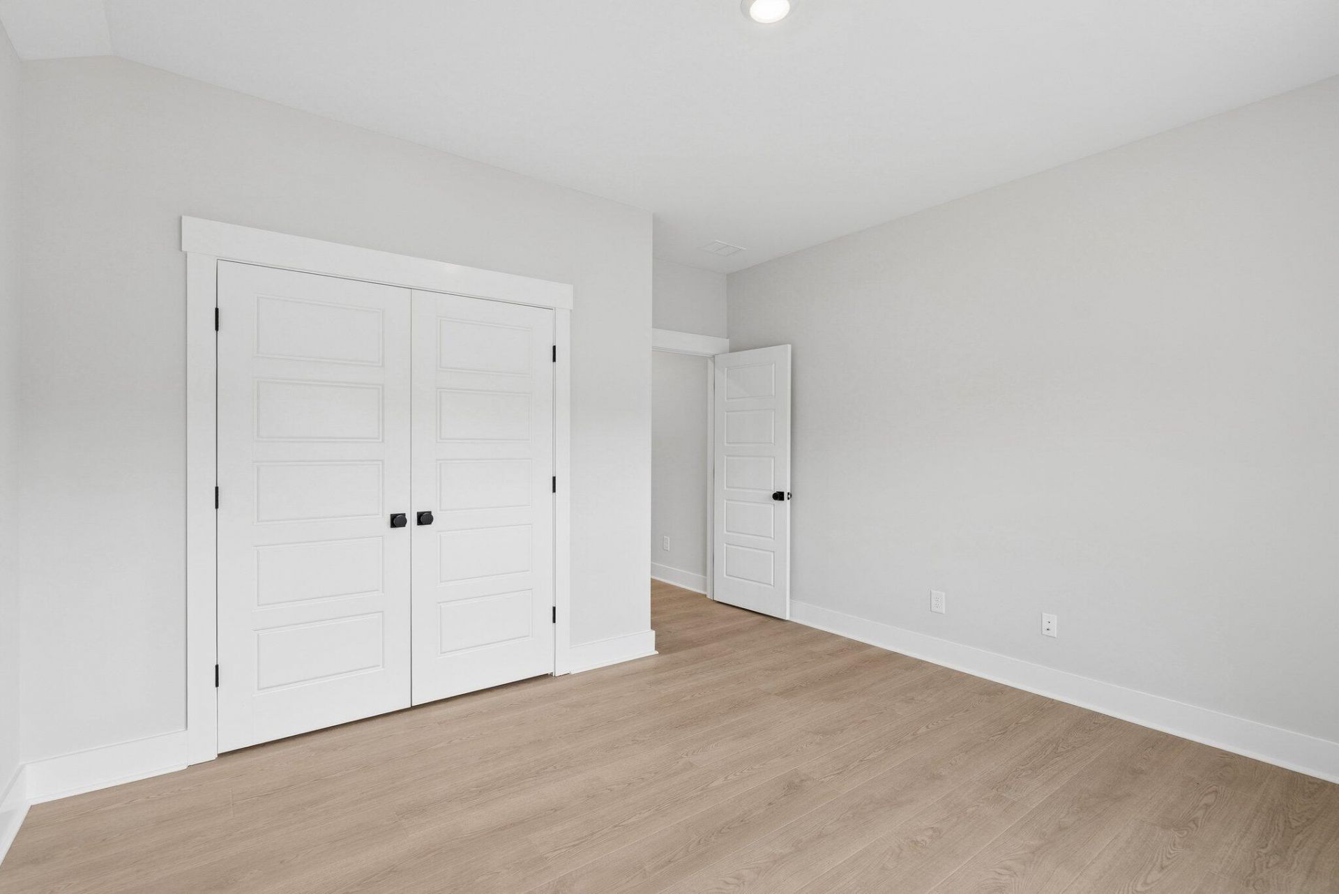 1145 Reserve Lane Photo 25