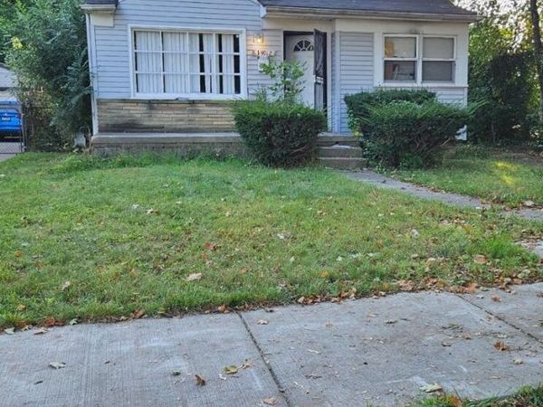 19212 Northrop Street, Detroit, MI 48219
