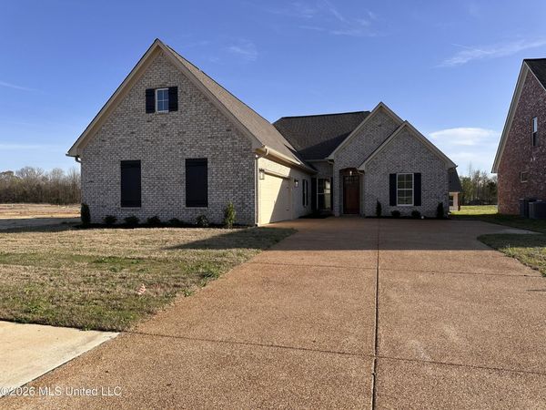 3631 Kreunen Street, Nesbit, MS 38651