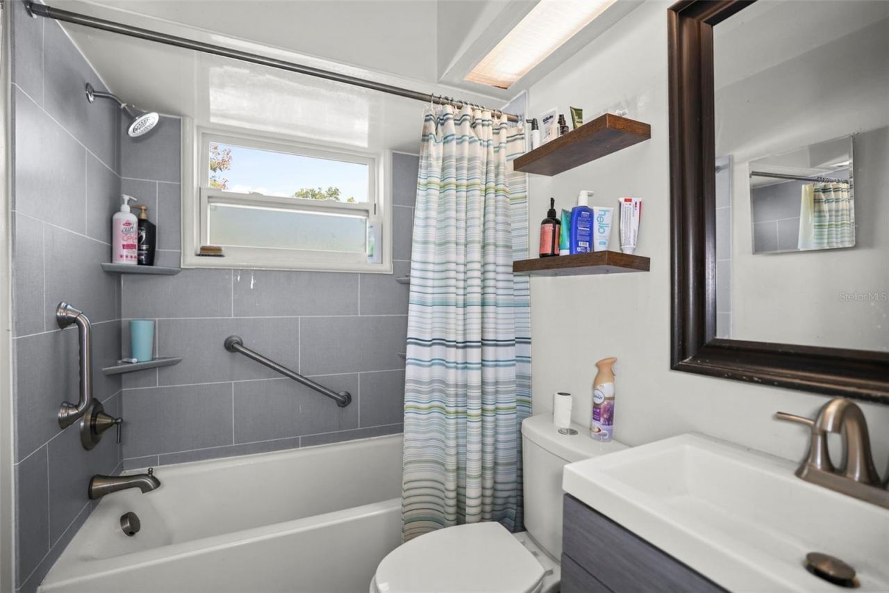 7000 13th Street N, Saint Petersburg, FL 33702 Photo