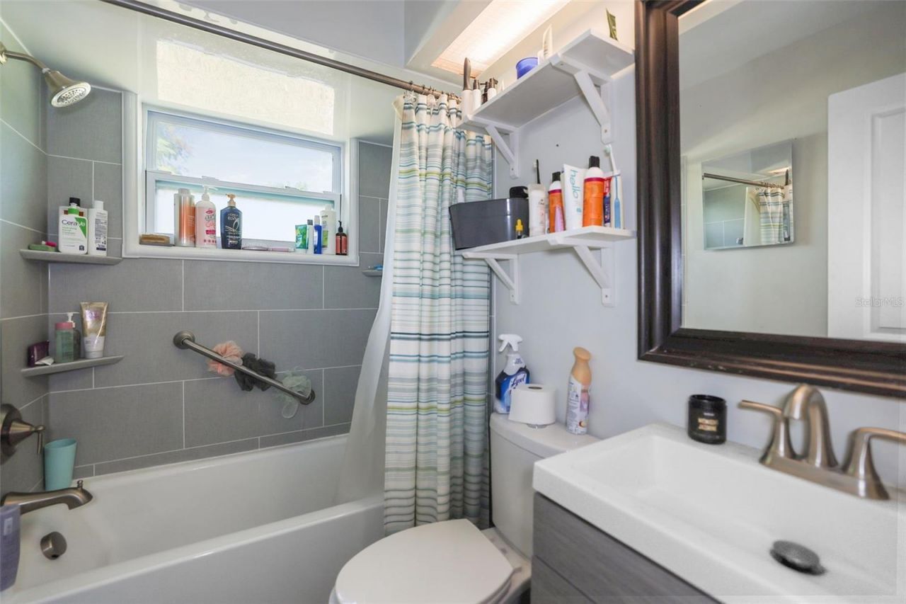 7000 13th Street N, Saint Petersburg, FL 33702 Photo