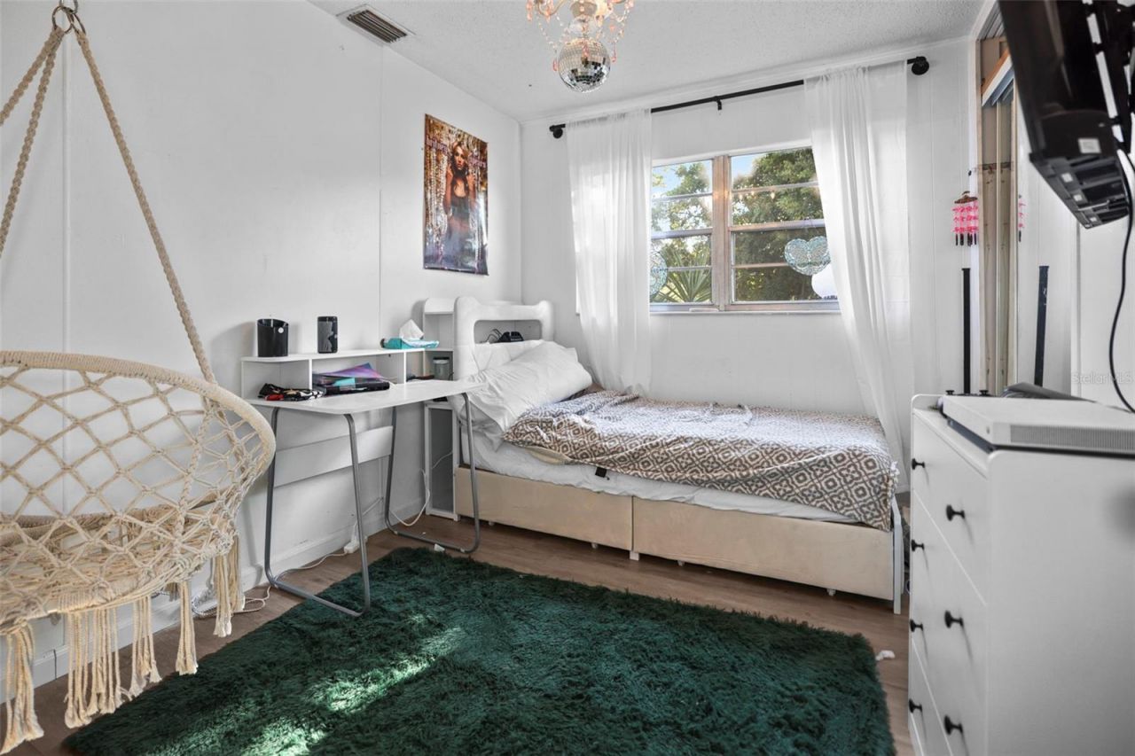 7000 13th Street N, Saint Petersburg, FL 33702 Photo