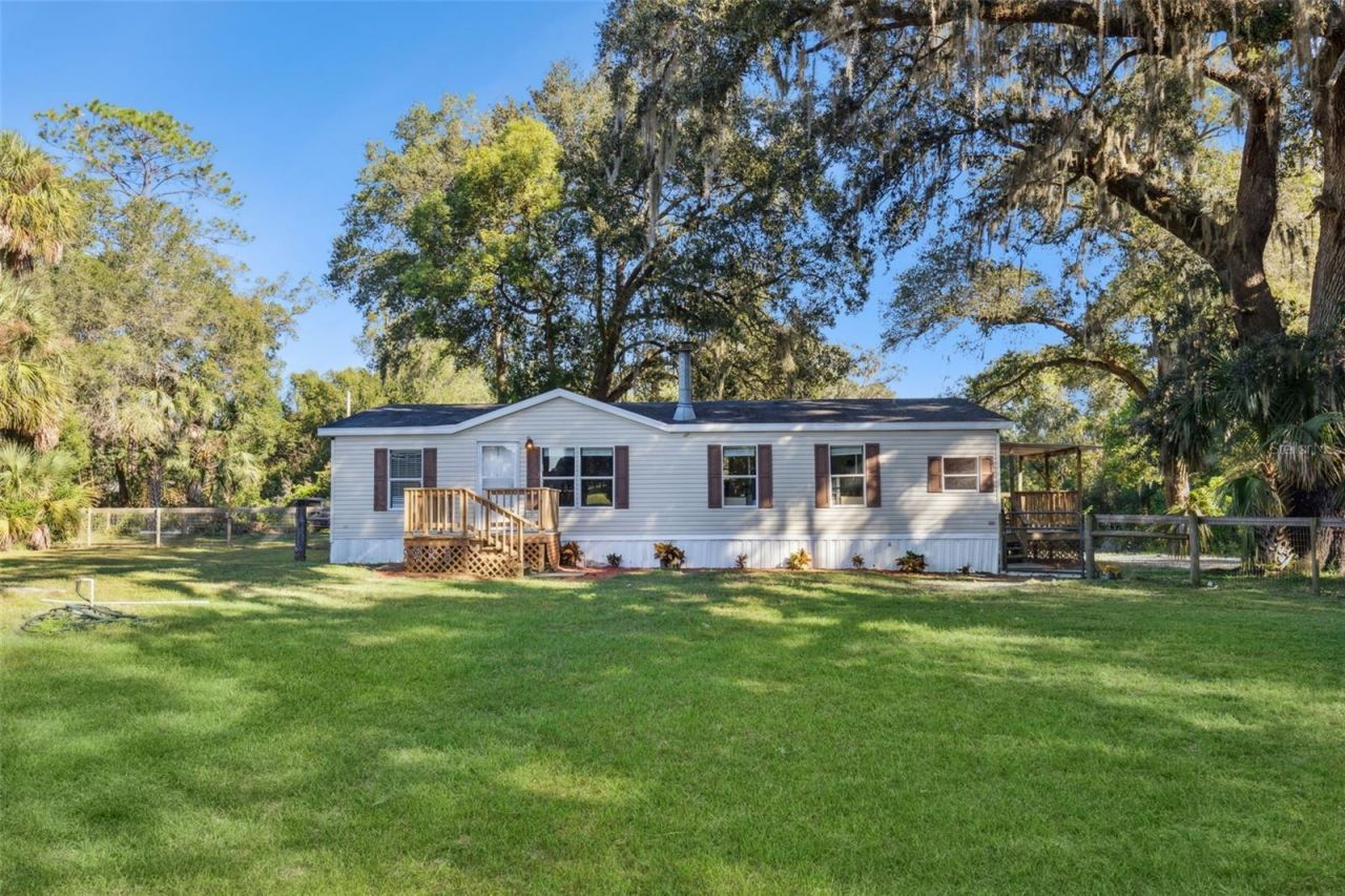 28405 SE 175th Street, Umatilla, FL 32784 Main Photo