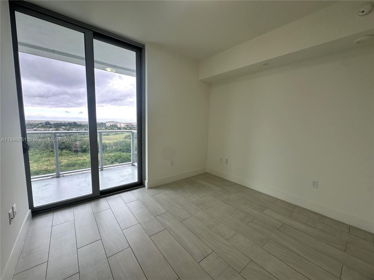 2000 Metropica Way, Unit 1401, Sunrise, FL 33323 Photo