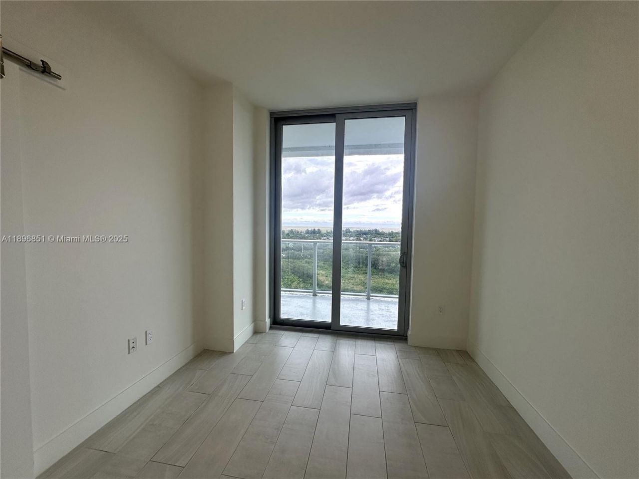 2000 Metropica Way, Unit 1401, Sunrise, FL 33323 Photo