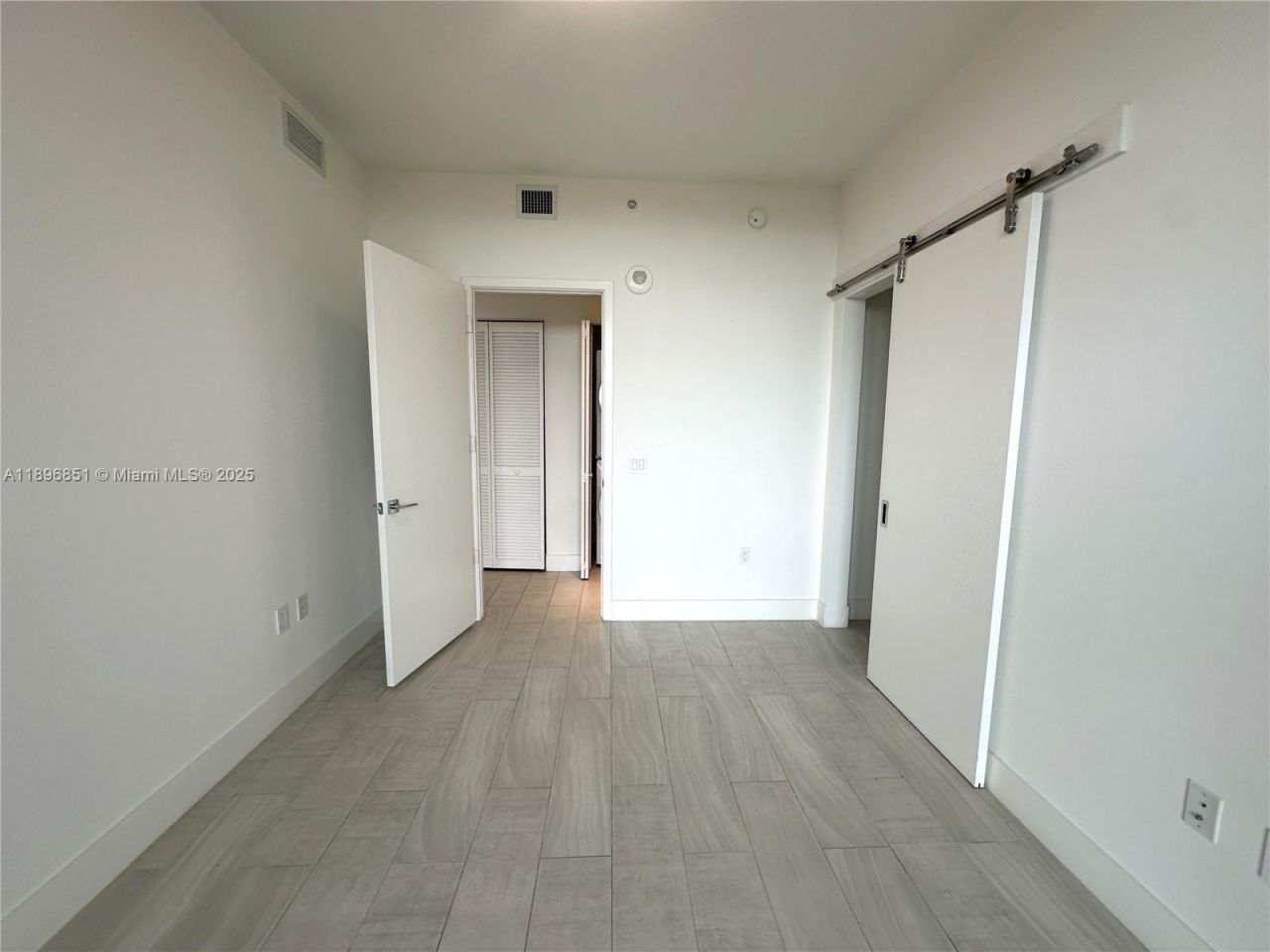 2000 Metropica Way, Unit 1401, Sunrise, FL 33323 Photo