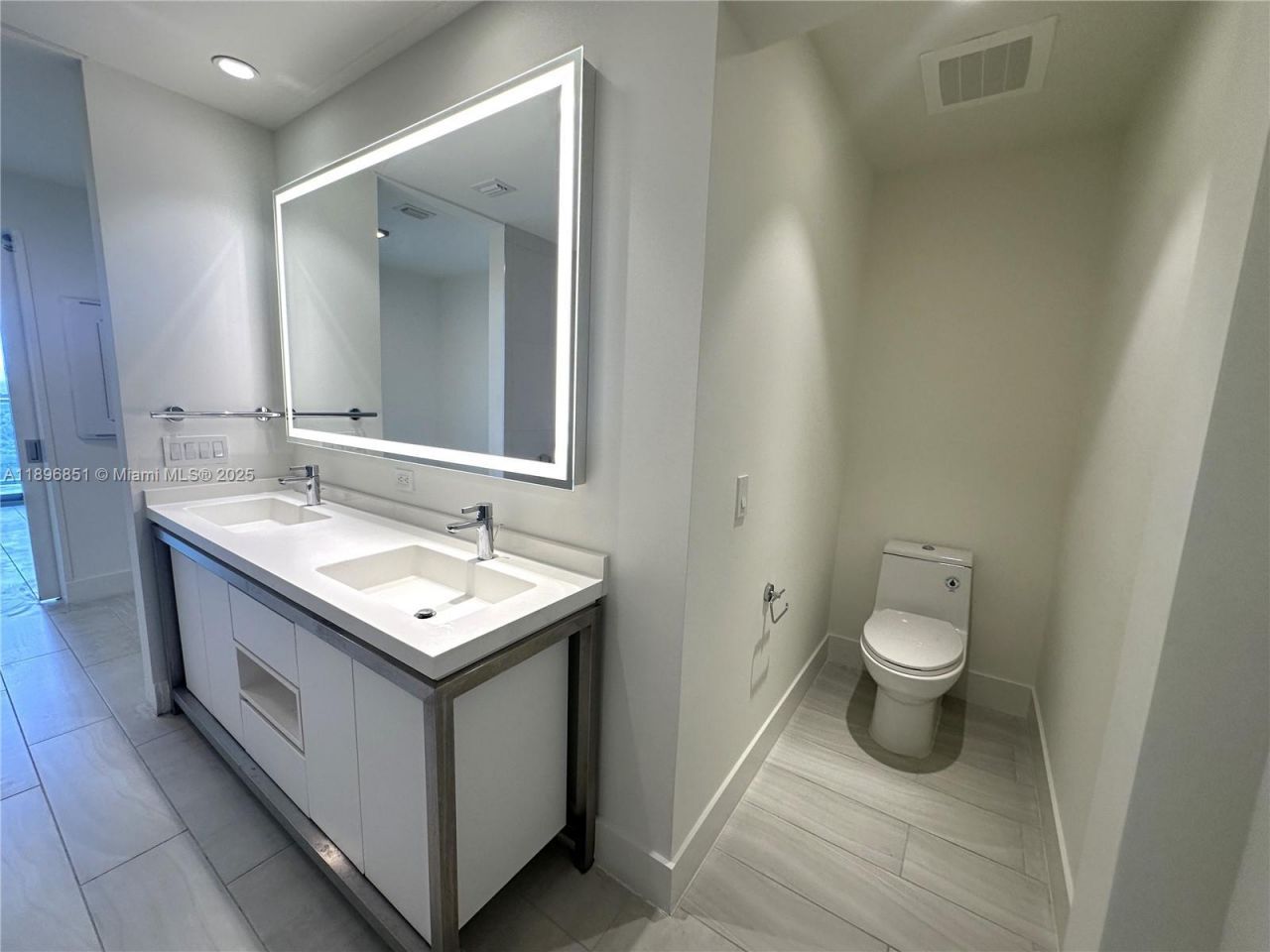 2000 Metropica Way, Unit 1401, Sunrise, FL 33323 Photo