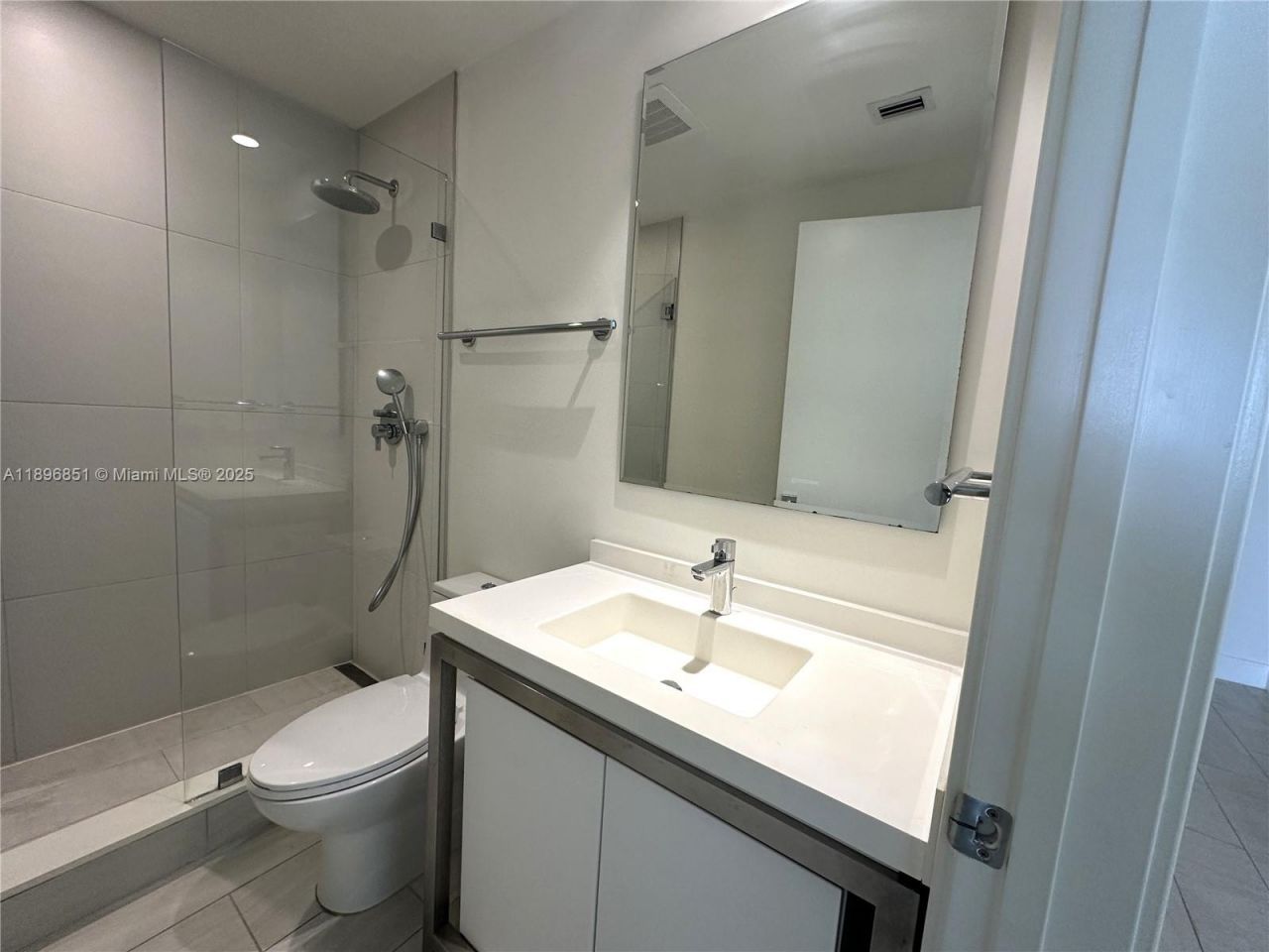 2000 Metropica Way, Unit 1401, Sunrise, FL 33323 Photo