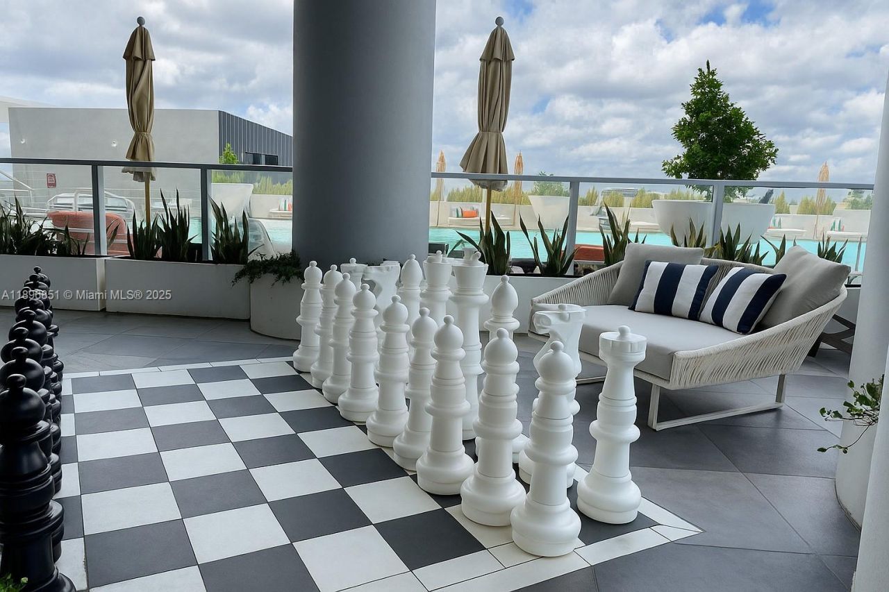 2000 Metropica Way, Unit 1401, Sunrise, FL 33323 Photo