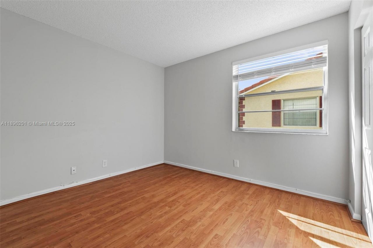 3586 N University Dr, Unit U-6, Coral Springs, FL 33065 Photo