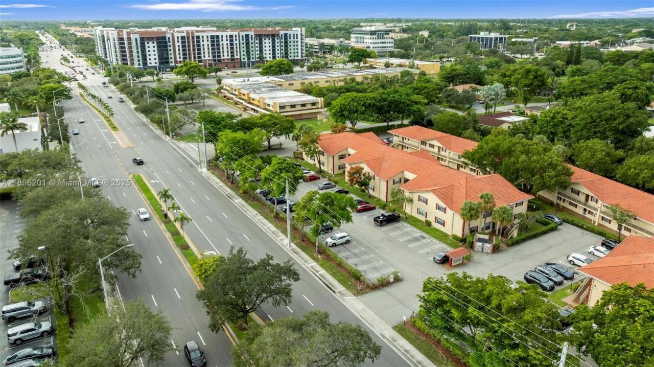 3586 N University Dr, Unit U-6, Coral Springs, FL 33065 Photo