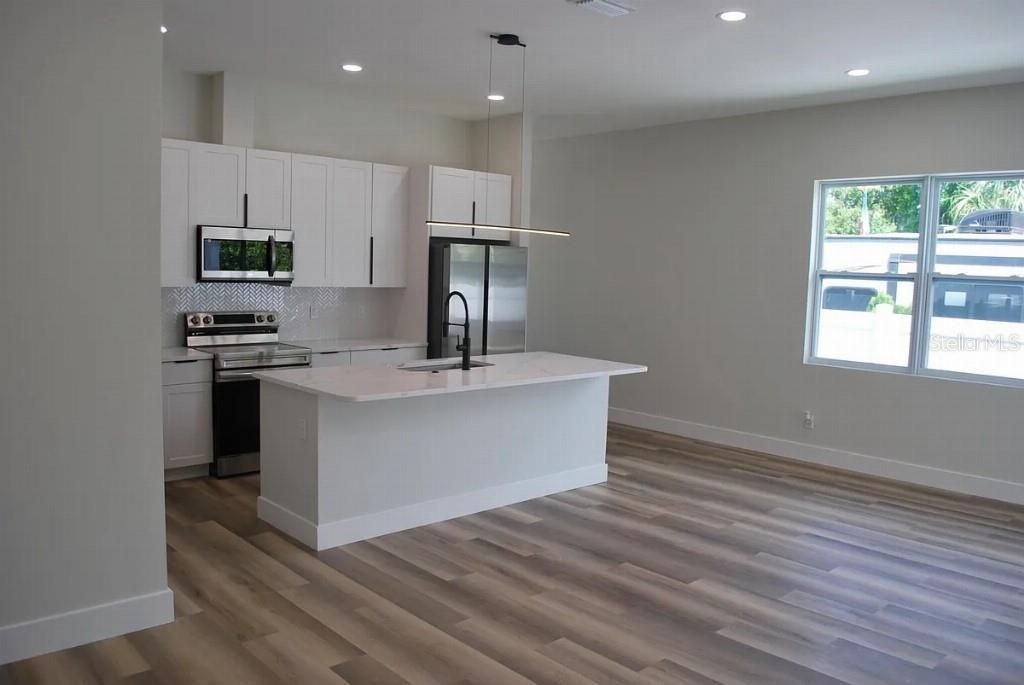 2644 42nd Avenue N, Saint Petersburg, FL 33714 Photo