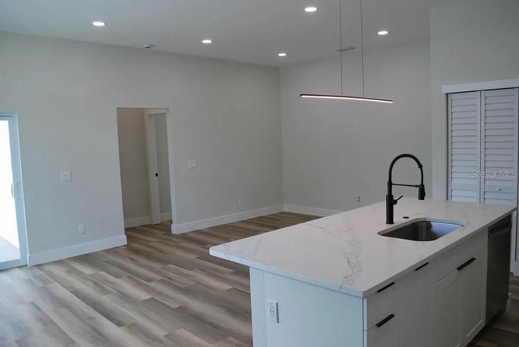 2644 42nd Avenue N, Saint Petersburg, FL 33714 Photo