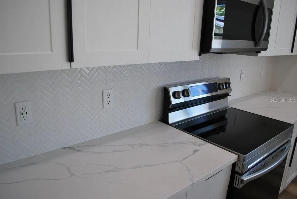 2644 42nd Avenue N, Saint Petersburg, FL 33714 Photo