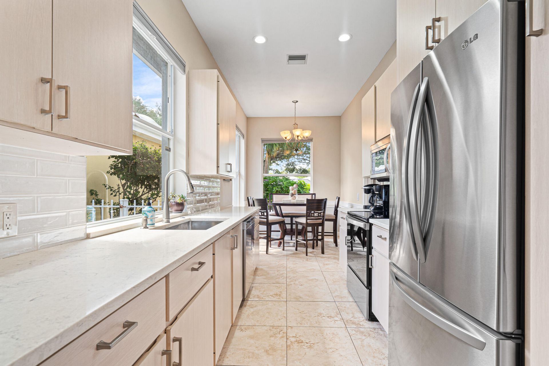 960 Bear Island Circle, West Palm Beach, FL 33409 Photo