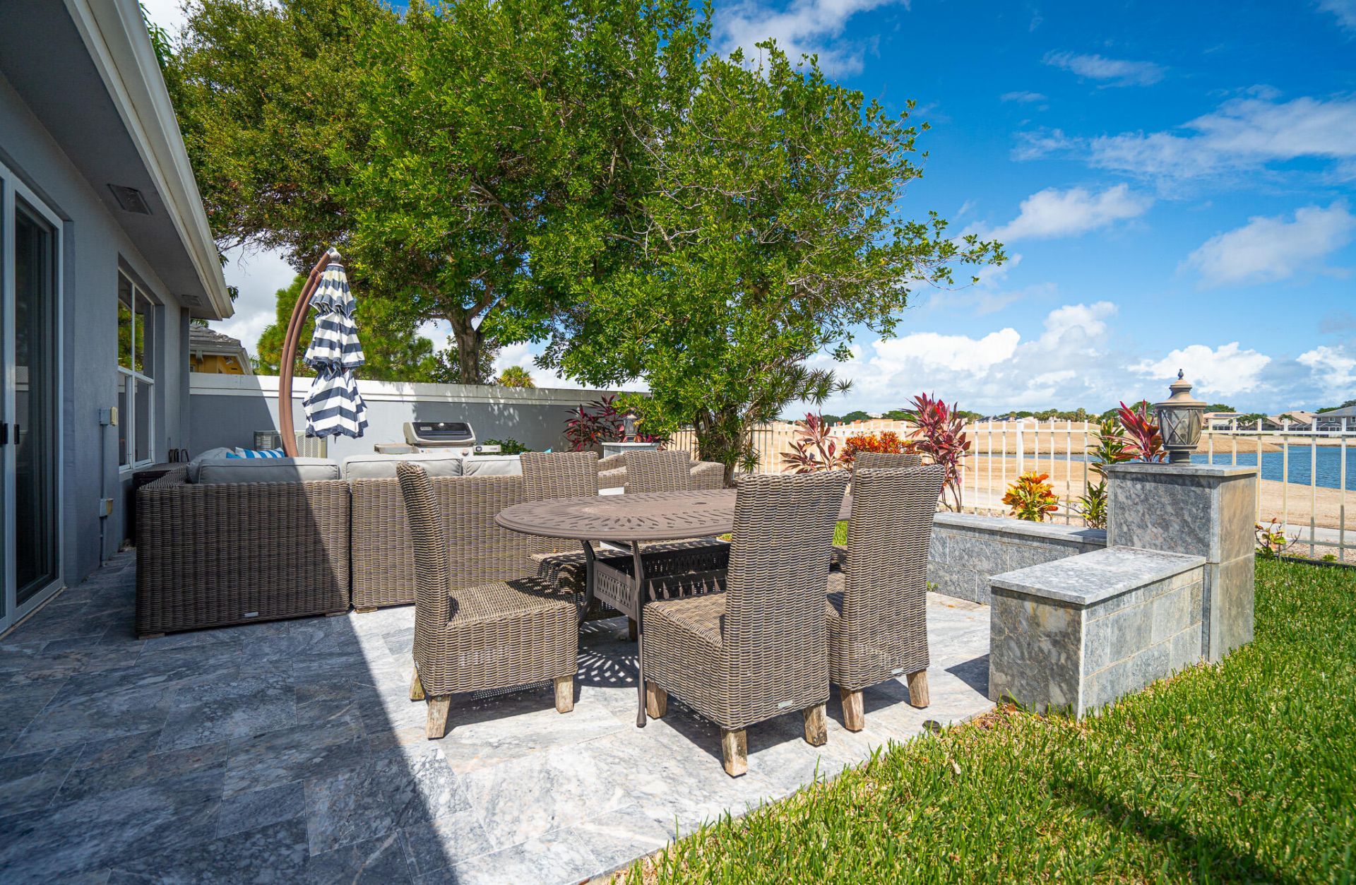 960 Bear Island Circle, West Palm Beach, FL 33409 Photo