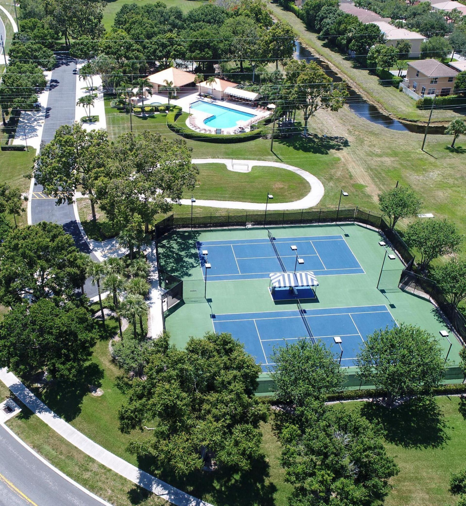 960 Bear Island Circle, West Palm Beach, FL 33409 Photo