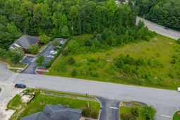 118 Barton Creek Court photo 4