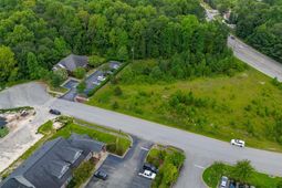 118 Barton Creek Court photo 4
